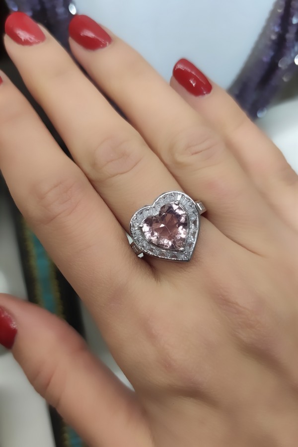 Lab rose topaz taşlı kalp motif gümüş yüzük