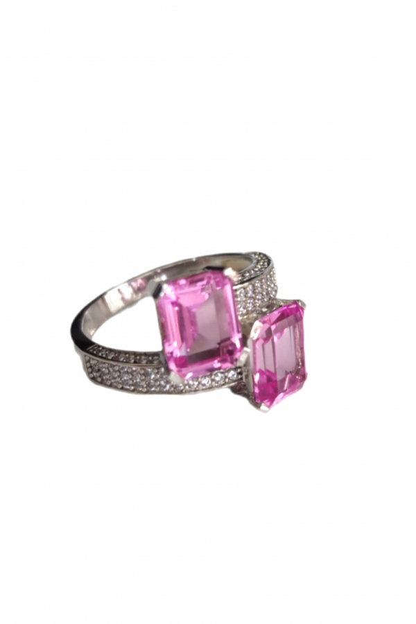 Pembe safir ve Mozanite taşlı gümüş yüzük