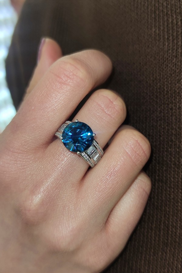 Mozanite ve London Blue Topaz taşlı gümüş yüzük